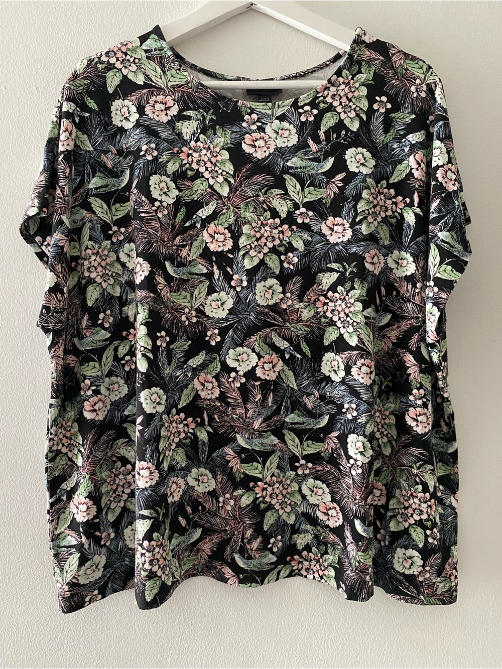 J.Jill Floral Short Sleeve Top - Black with Pink & Green 2X